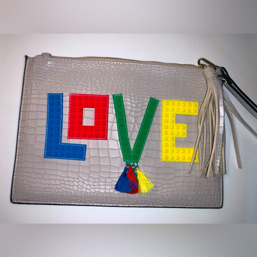 LOVE clutch bag with Gold Chain